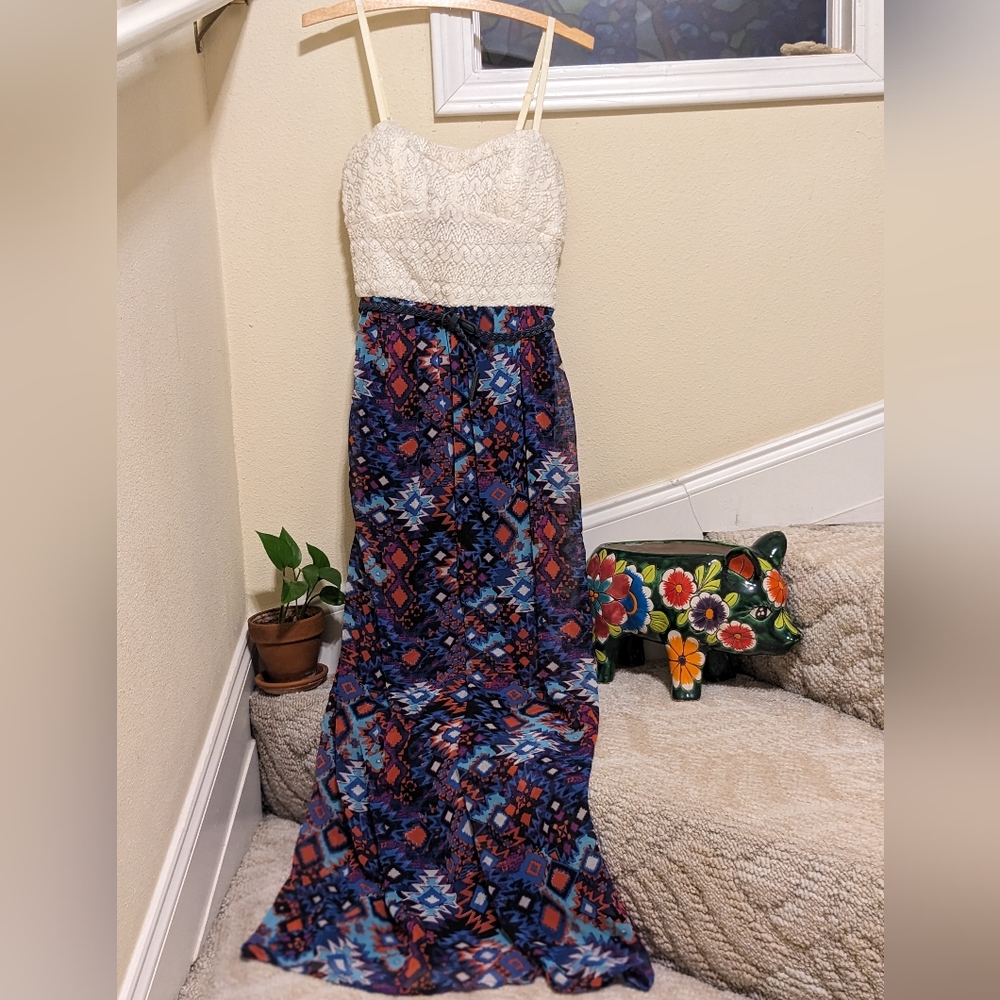 Lily Rose Women's large maxi dress aztec